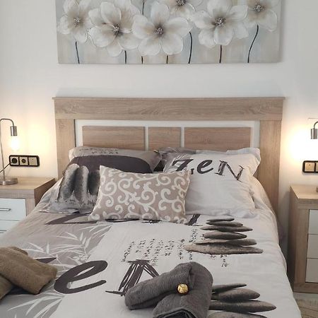 The Triplets Apartment Agres ภายนอก รูปภาพ