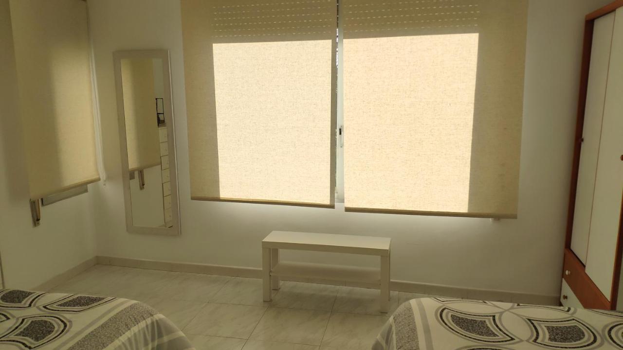 The Triplets Apartment Agres ภายนอก รูปภาพ