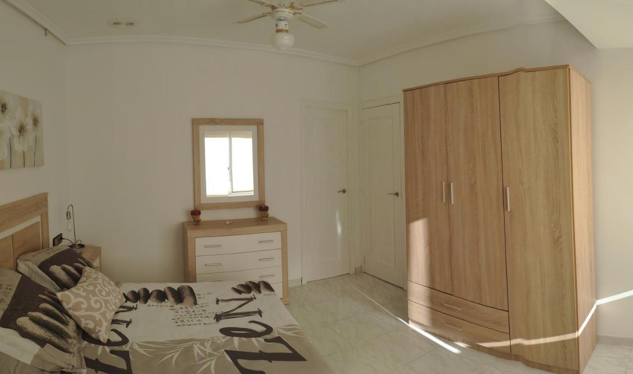 The Triplets Apartment Agres ภายนอก รูปภาพ
