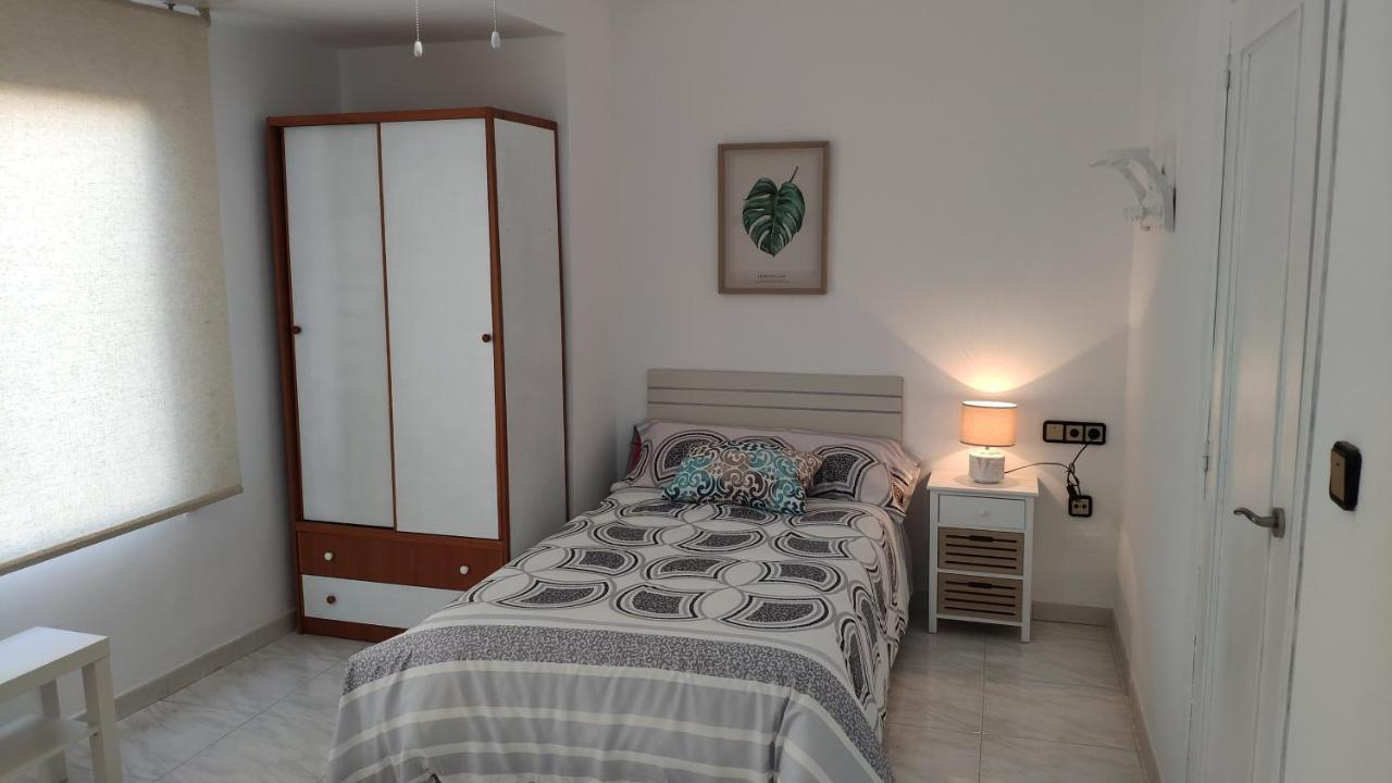 The Triplets Apartment Agres ภายนอก รูปภาพ